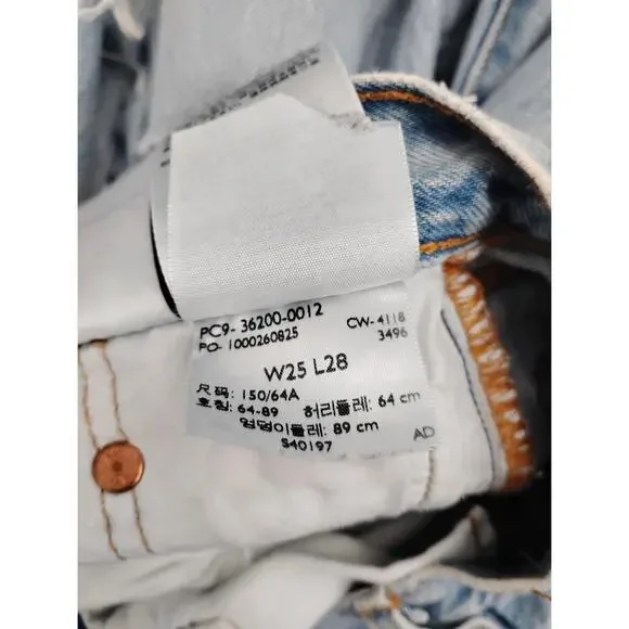 Levis 501 Crop Jeans - Picture 5 of 5